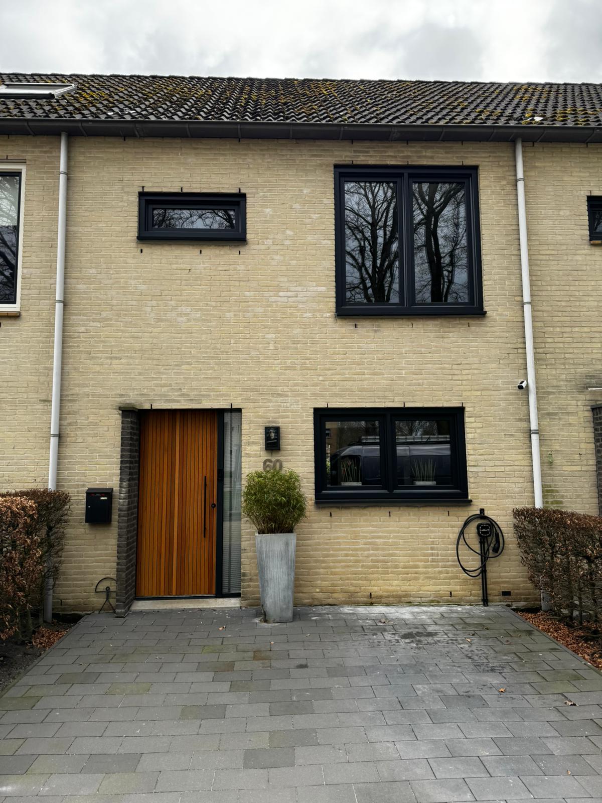 Kunststof deuren geplaatst in Enschede